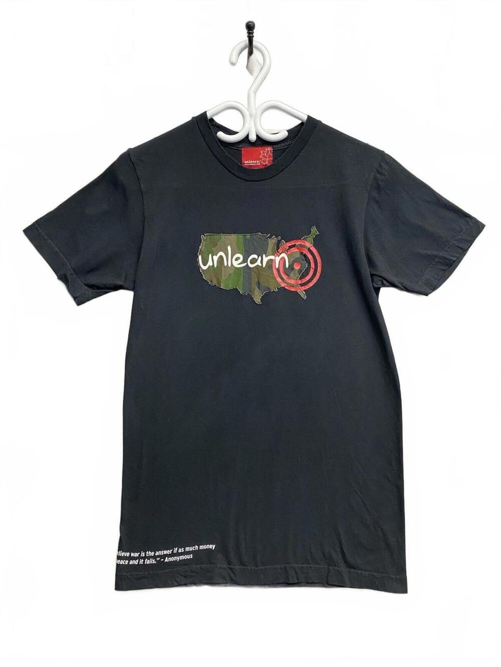 Vtg Y2K American Apparel Unlearn Black T-Shirt with Camouflage USA Design Sz S